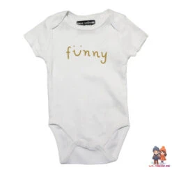 Funny Baby 4 Tlg Set Body Strampler Lätzchen Mütze -Bekleidung Peripherie baby set 01b